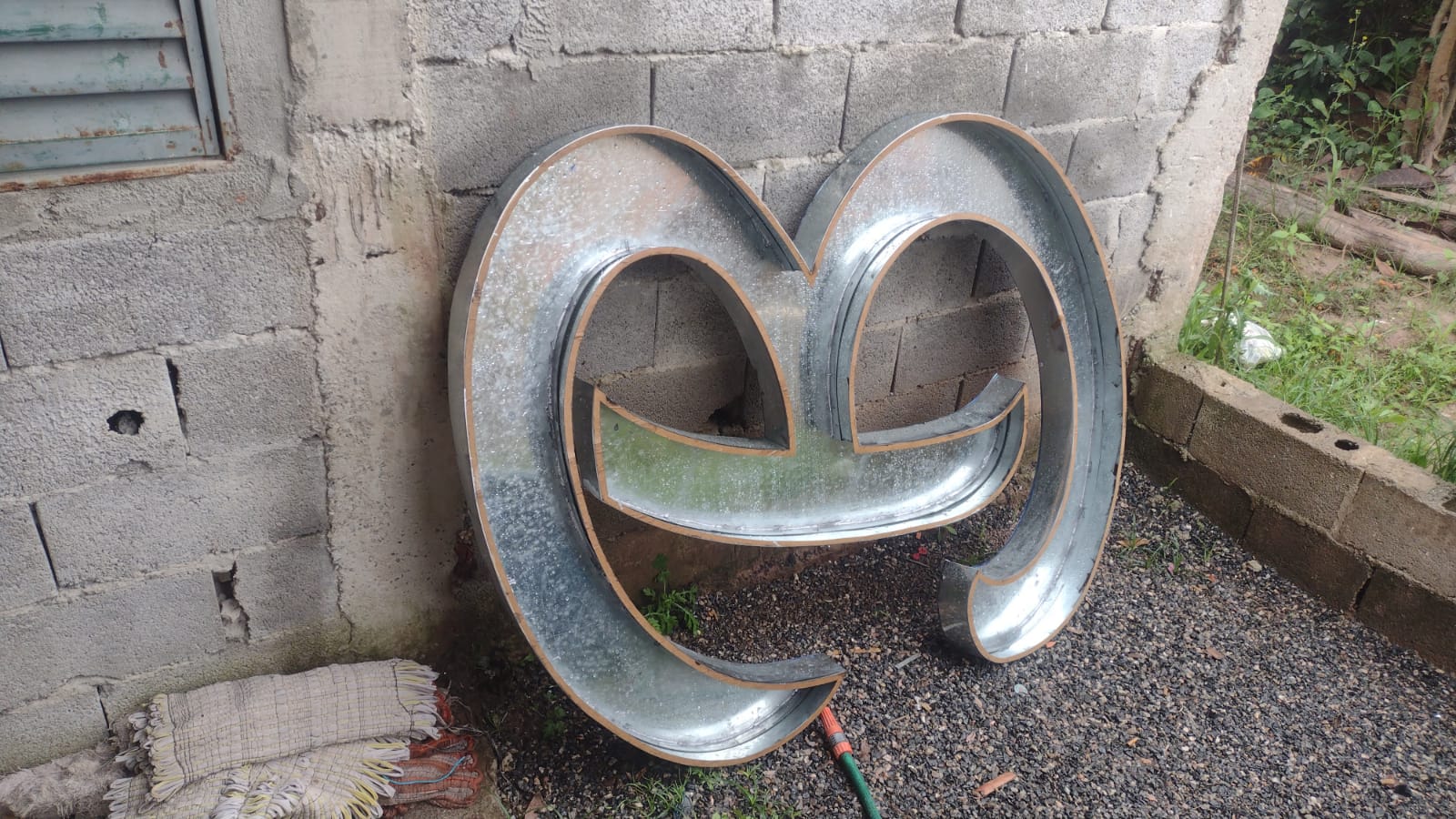 Fachadas e Letreiros